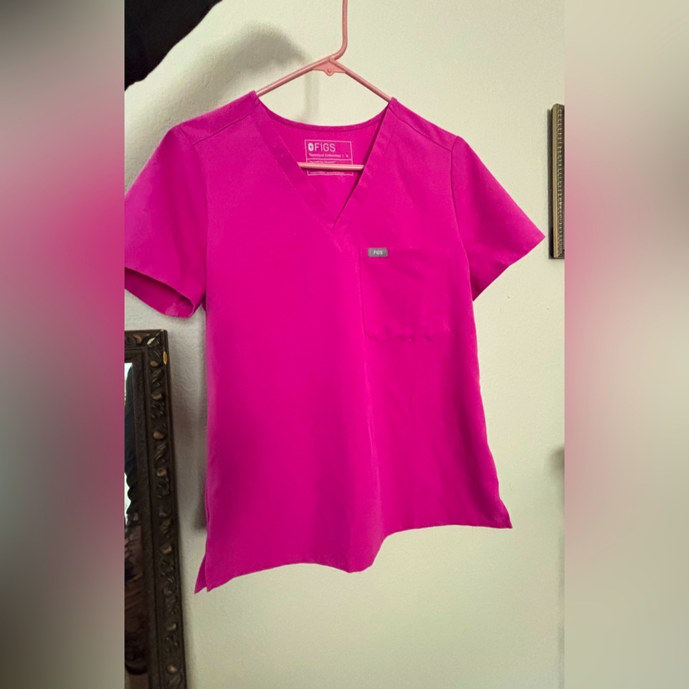 Figs One Pocket Scrub Top- Technical Collection